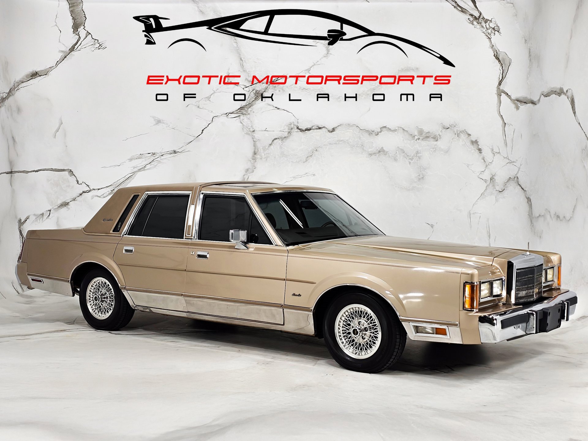 Used 1989 Lincoln Town Car Signature