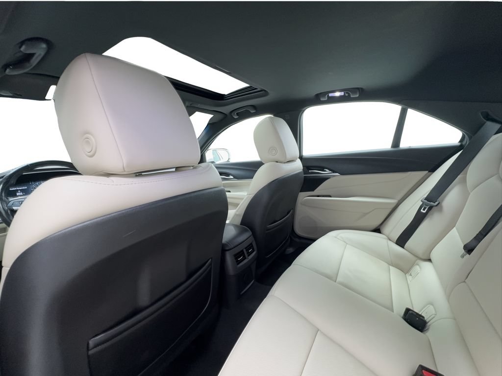 Used 2021 Cadillac CT4 Premium Luxury RWD image 24