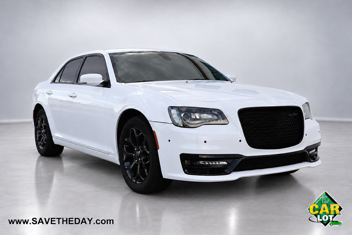 Used 2020 Chrysler 300 S w/ 300S Premium Group AWD/4WD image 10