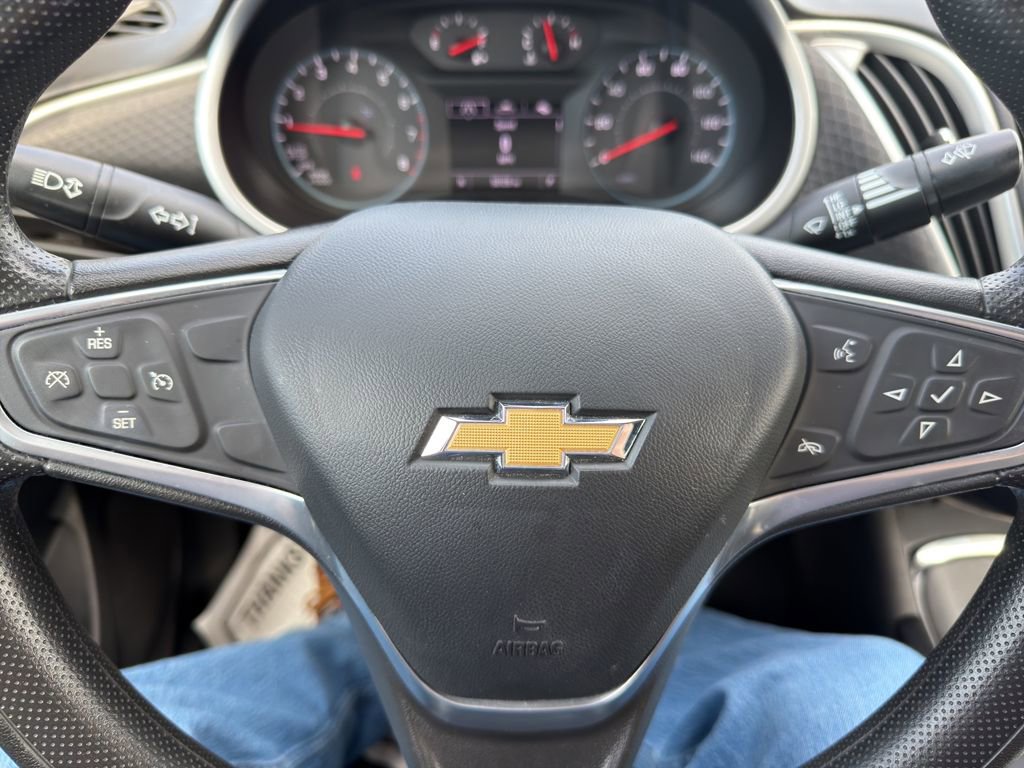 Used 2022 Chevrolet Malibu LT image 28