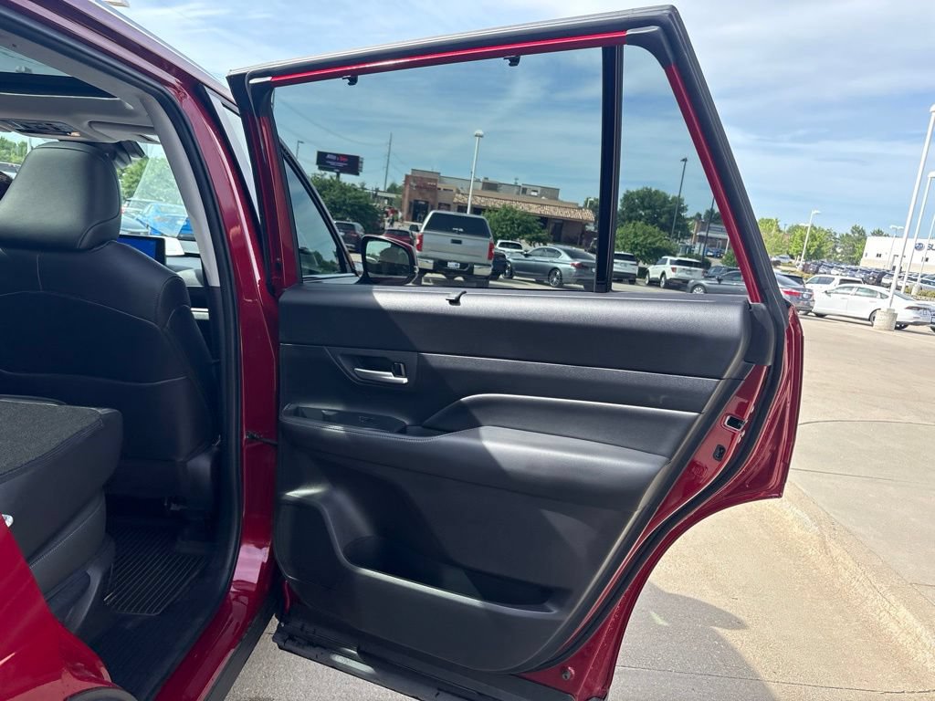 Used 2024 Toyota Grand Highlander AWD image 31