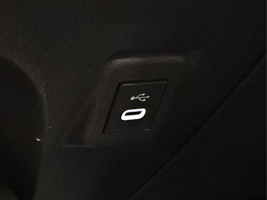 Certified 2025 Toyota Corolla SE image 21