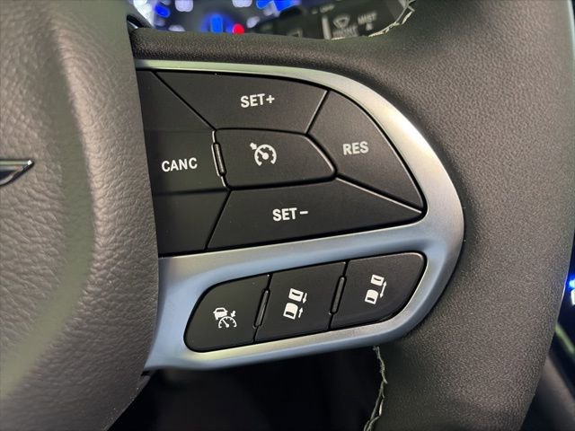New 2026 Chrysler Pacifica Limited FWD image 28