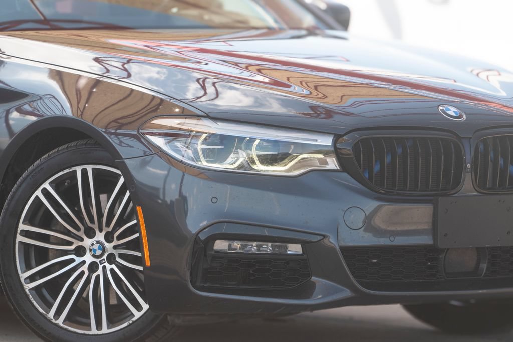 Used 2018 BMW 540i xDrive AWD/4WD image 12
