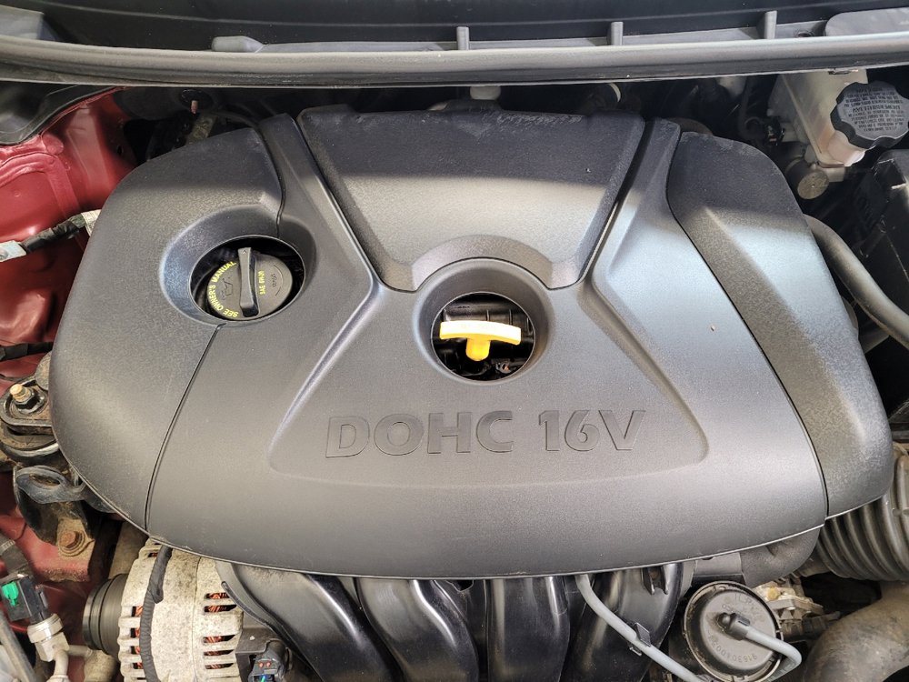 Used 2014 Hyundai Elantra SE FWD image 30