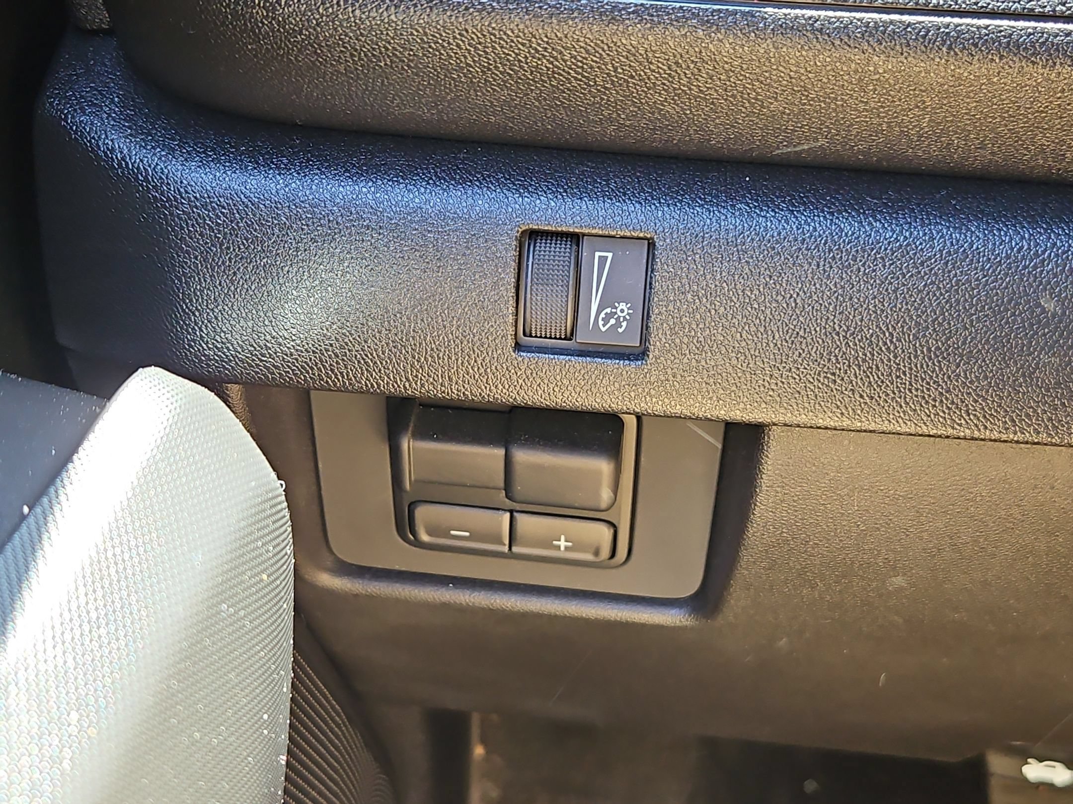 Used 2025 Chevrolet Colorado Trail Boss AWD/4WD image 15