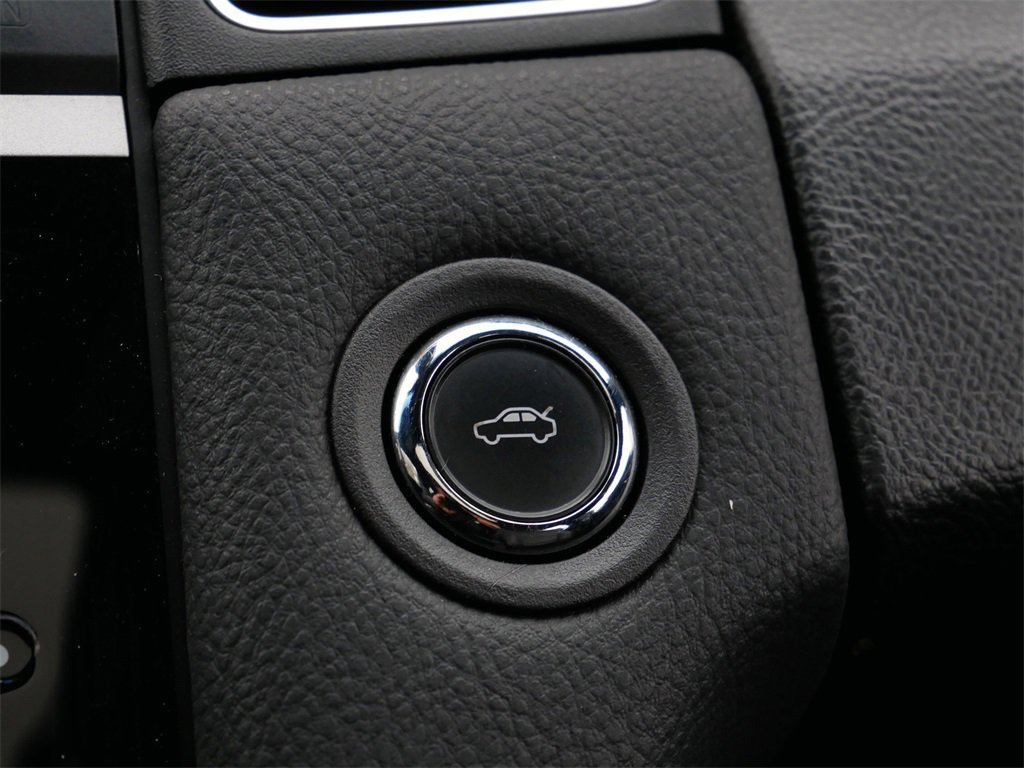 Used 2015 Ford Taurus SHO w/ Equipment Group 401A image 26