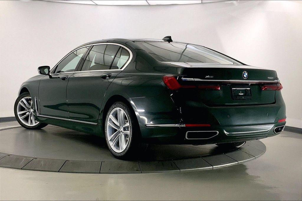 Used 2022 BMW 750i xDrive w/ Luxury Rear Seating Package AWD/4WD image 10