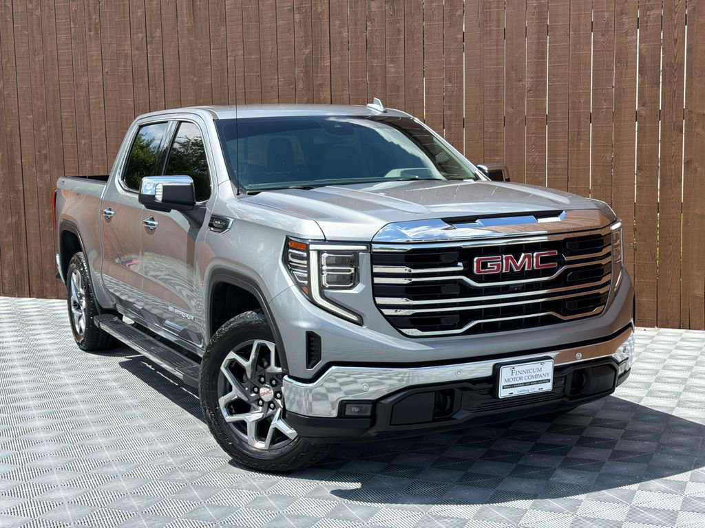 Used 2024 GMC Sierra 1500 SLT w/ SLT Premium Plus Package AWD/4WD image 13