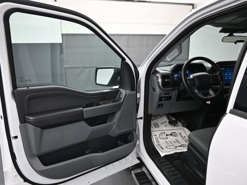 Certified 2025 Ford F150 XLT w/ Equipment Group 301A Standard image 8