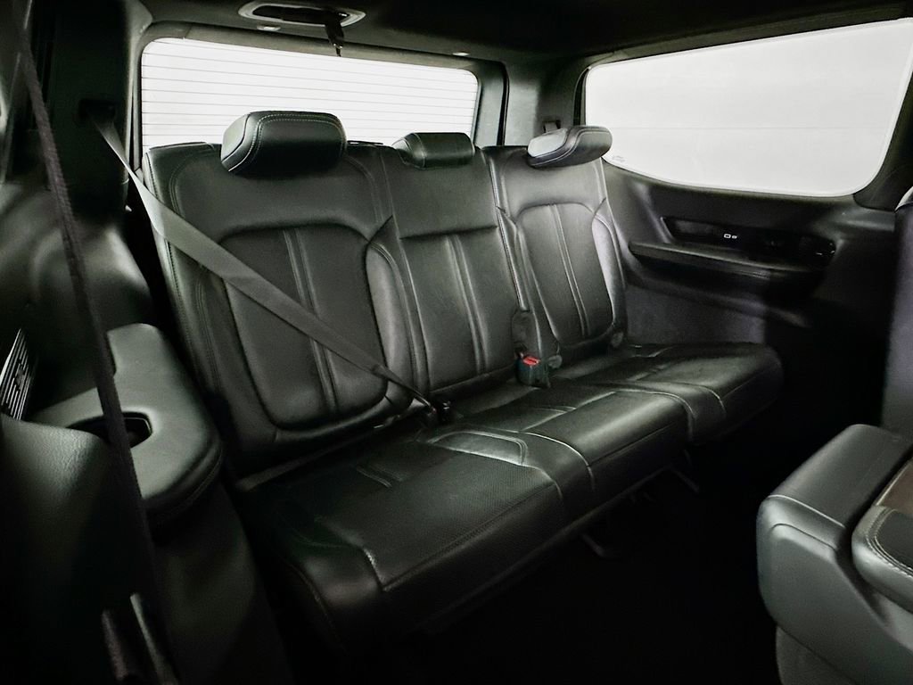 Used 2023 Jeep Grand Wagoneer 4WD image 14