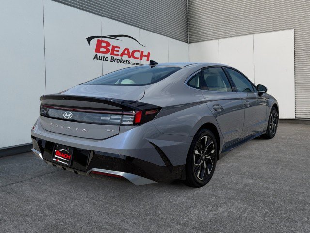 Used 2024 Hyundai Sonata SEL AWD/4WD image 13