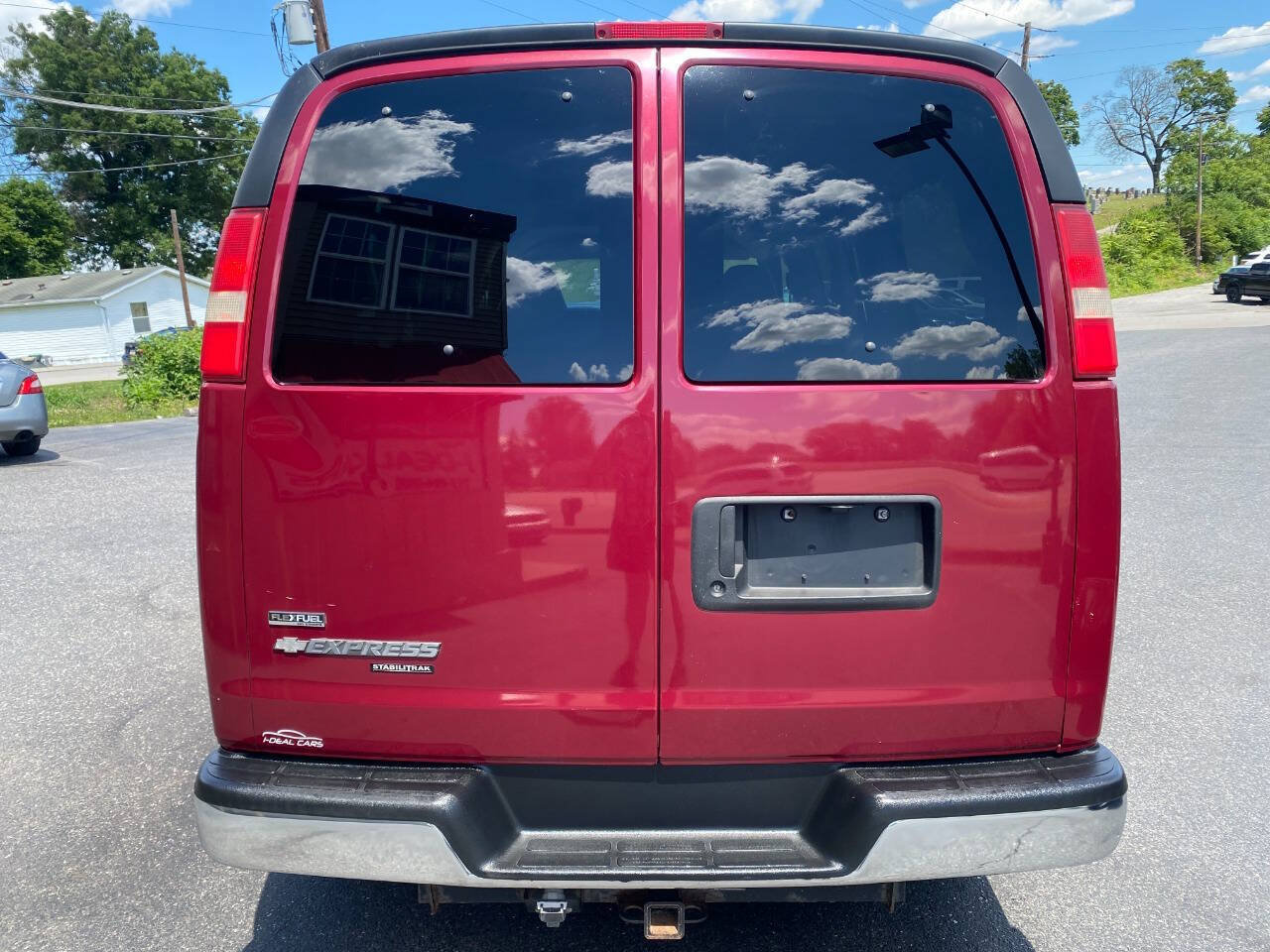 Used 2008 Chevrolet Express 1500 Passenger w/ LT Preferred Equipment Group RWD image 4