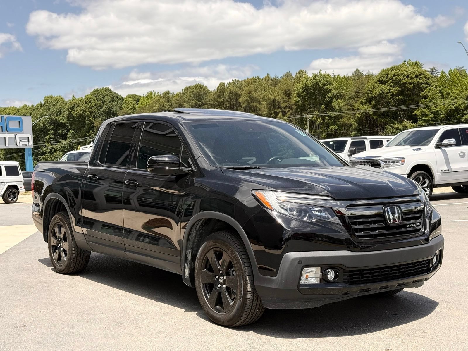 Used 2017 Honda Ridgeline Black Edition image 7