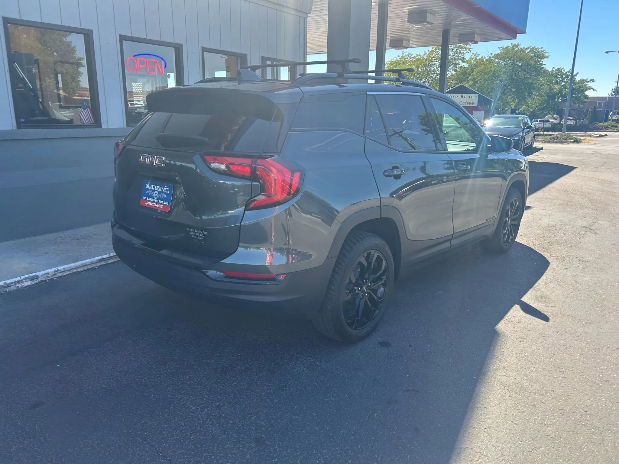 Used 2021 GMC Terrain SLE w/ Driver Convenience Package image 33