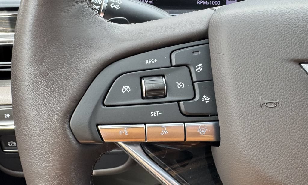 Used 2024 Cadillac Escalade Premium Luxury w/ LPO, Floor Liner Package AWD/4WD image 25