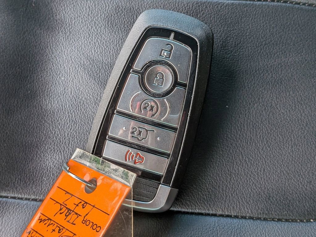 Used 2025 Ford Expedition Platinum w/ Stealth Appearance Package image 31