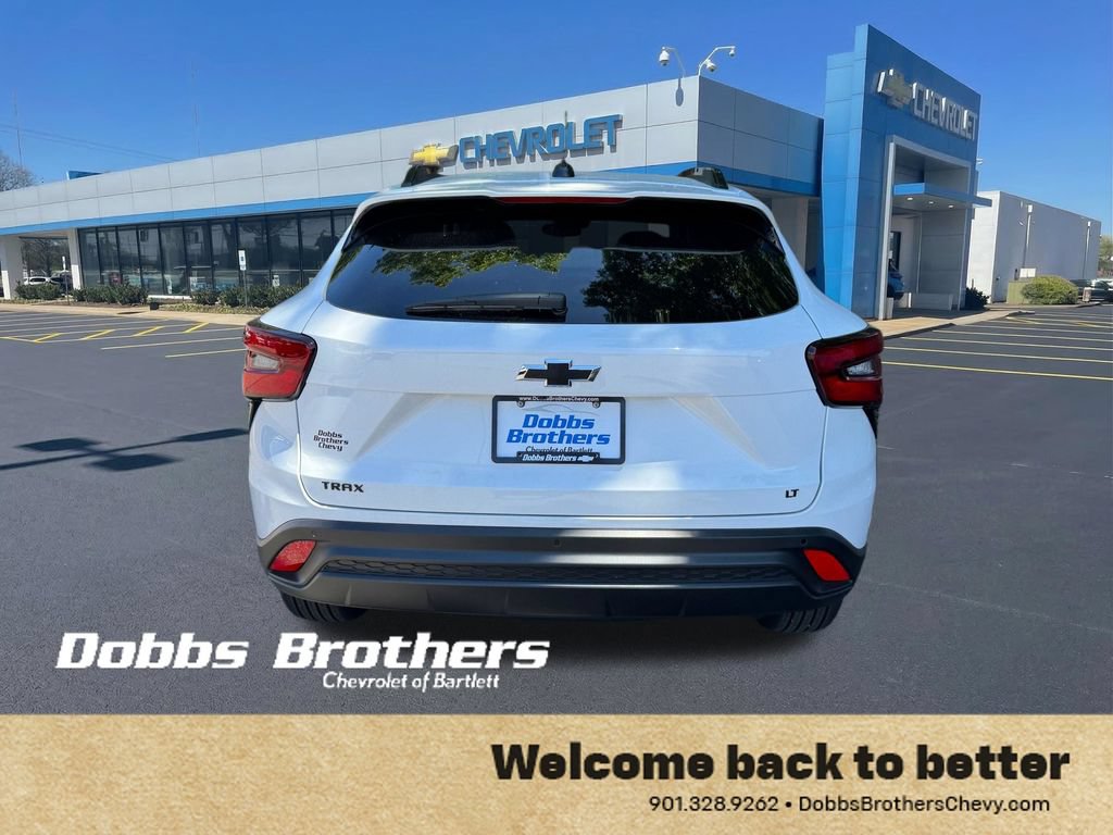 New 2026 Chevrolet Trax LT w/ Driver Confidence Package FWD image 6