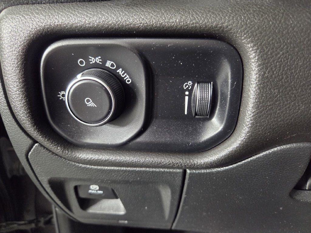 Used 2023 RAM 1500 Big Horn RWD image 18