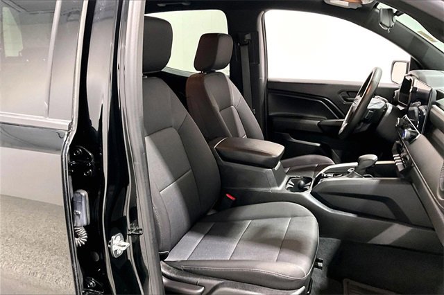 Used 2023 Chevrolet Colorado Trail Boss w/ Technology Package image 31