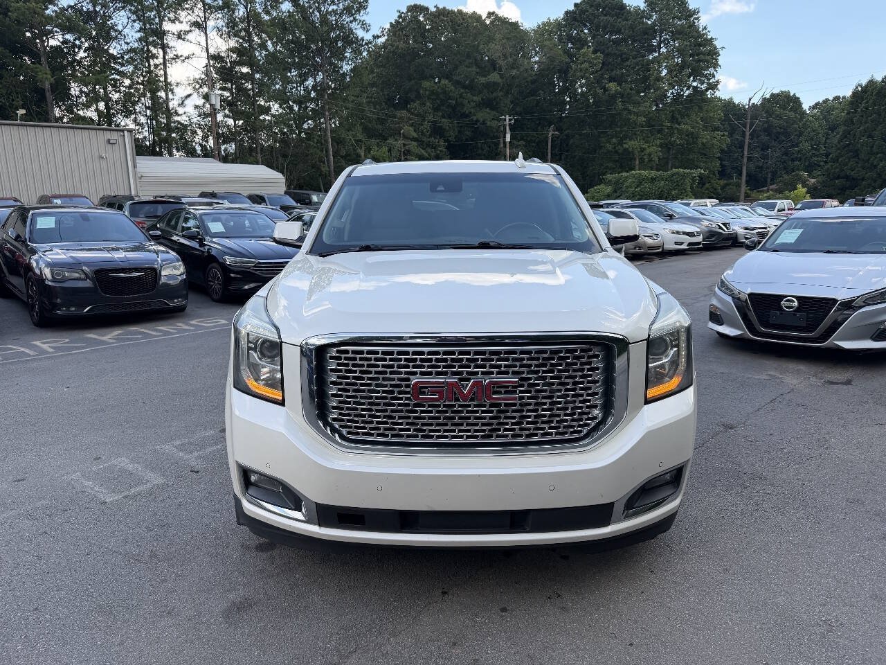 Used 2015 GMC Yukon XL Denali w/ Open Road Package AWD/4WD image 2