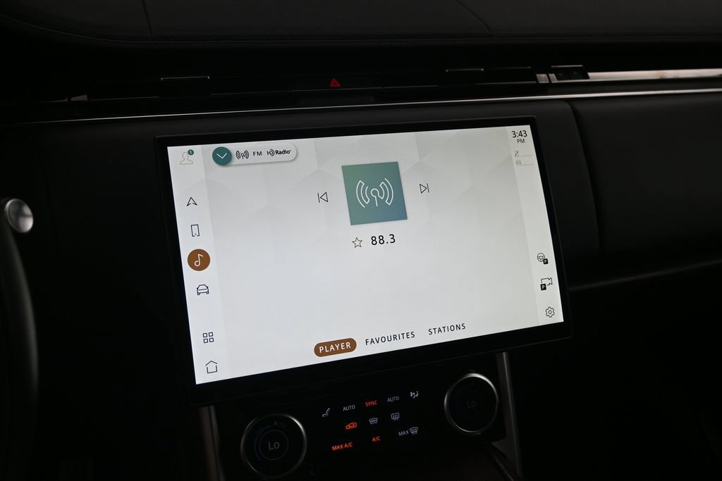 Used 2023 Land Rover Range Rover SE AWD/4WD image 14