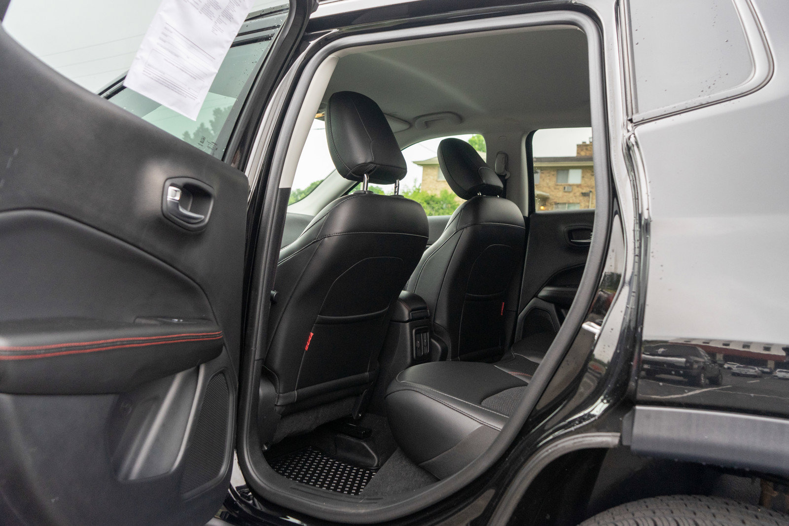 Used 2019 Jeep Compass Trailhawk w/ Cold Weather Group AWD/4WD image 27