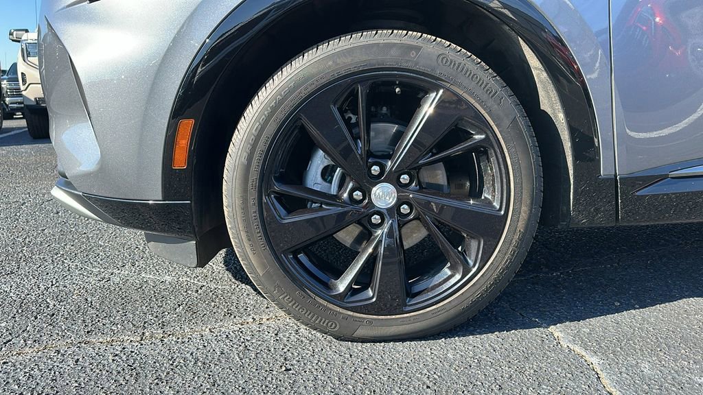 Certified 2021 Buick Envision Essence w/ Sport Touring Package image 14