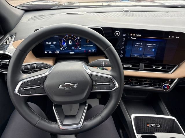 Used 2025 Chevrolet Equinox ACTIV image 10