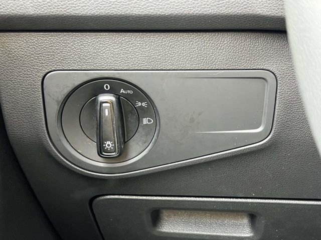 Used 2022 Volkswagen Tiguan S image 18