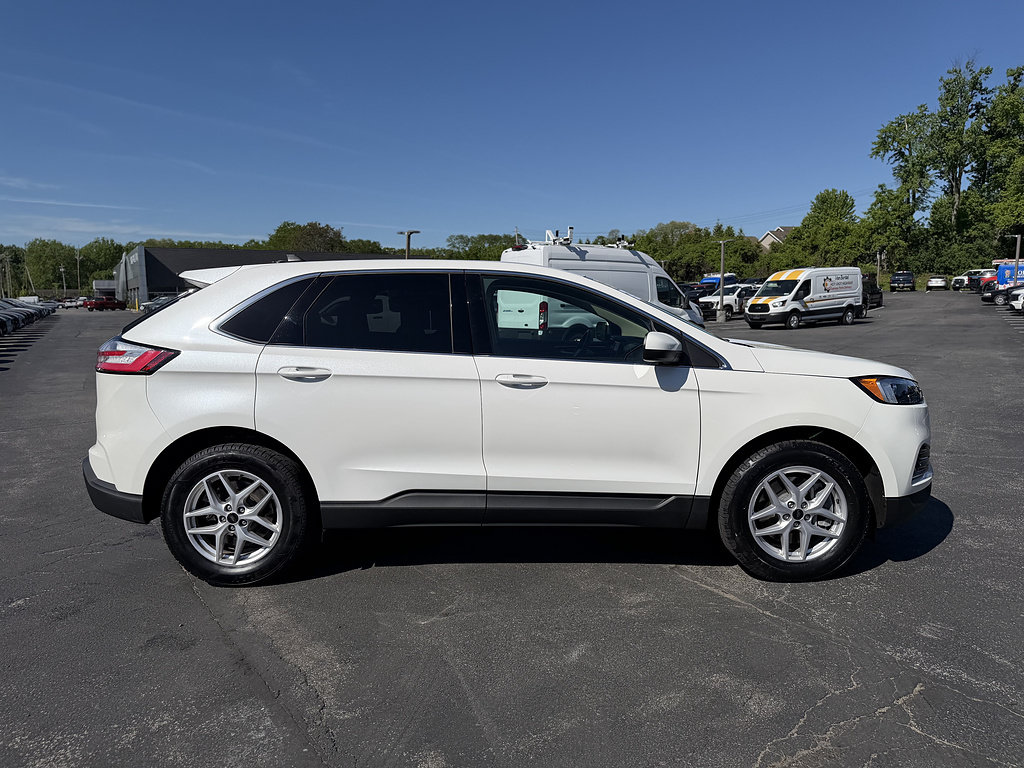 Certified 2023 Ford Edge SEL AWD/4WD image 9