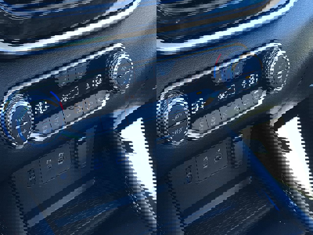 New 2025 Nissan Altima 2.5 SR w/ SR Premium Package image 29