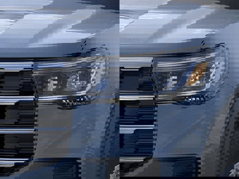 New 2025 Ford Explorer Active image 18