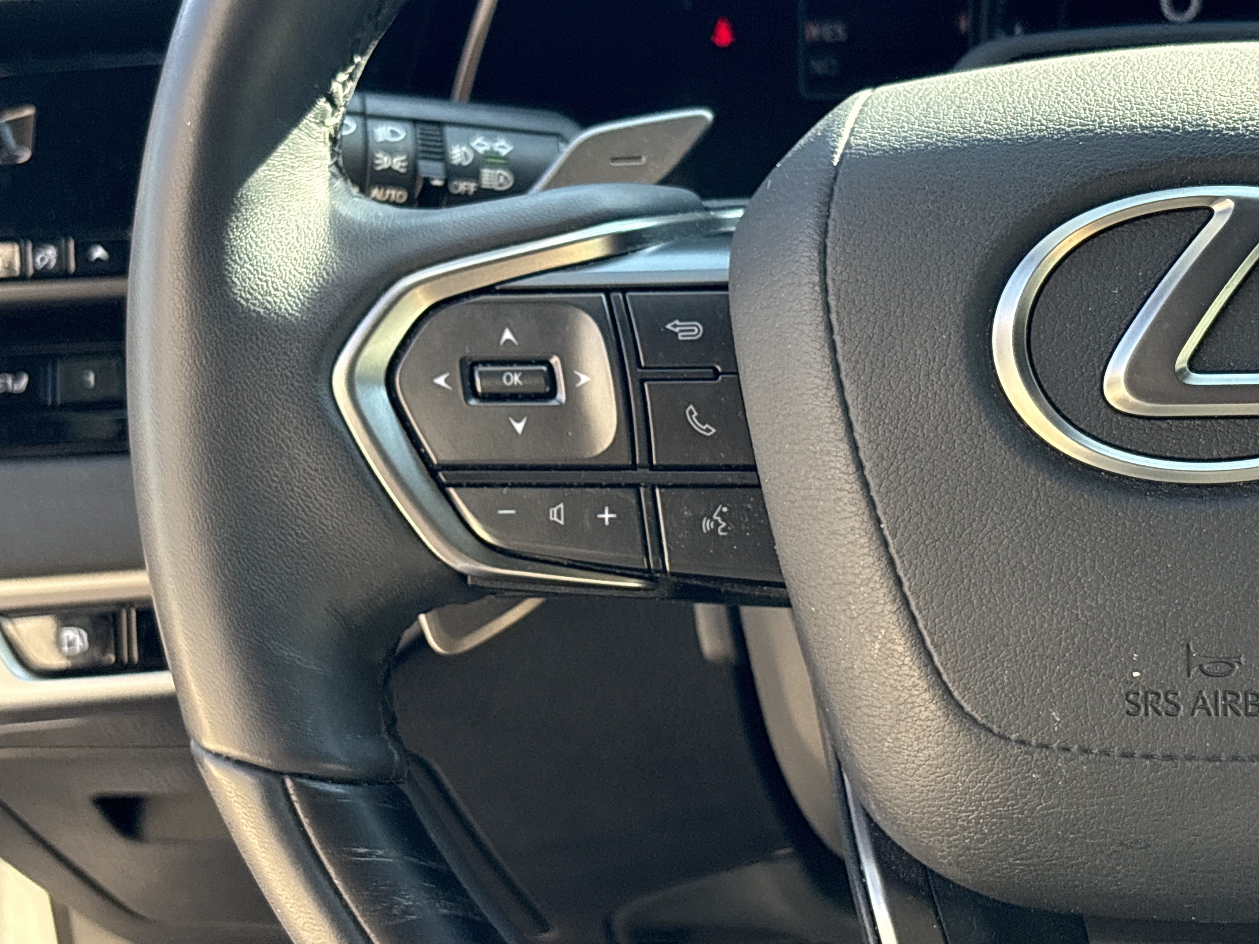 Used 2024 Lexus RX 350 Premium w/ Convenience Package FWD image 19