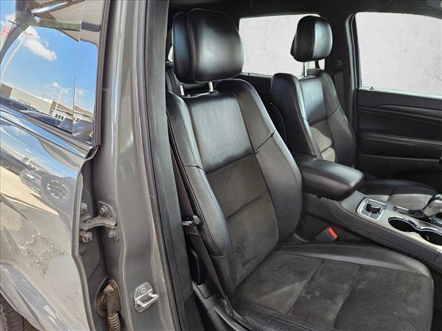 Used 2020 Jeep Grand Cherokee Altitude AWD/4WD image 17