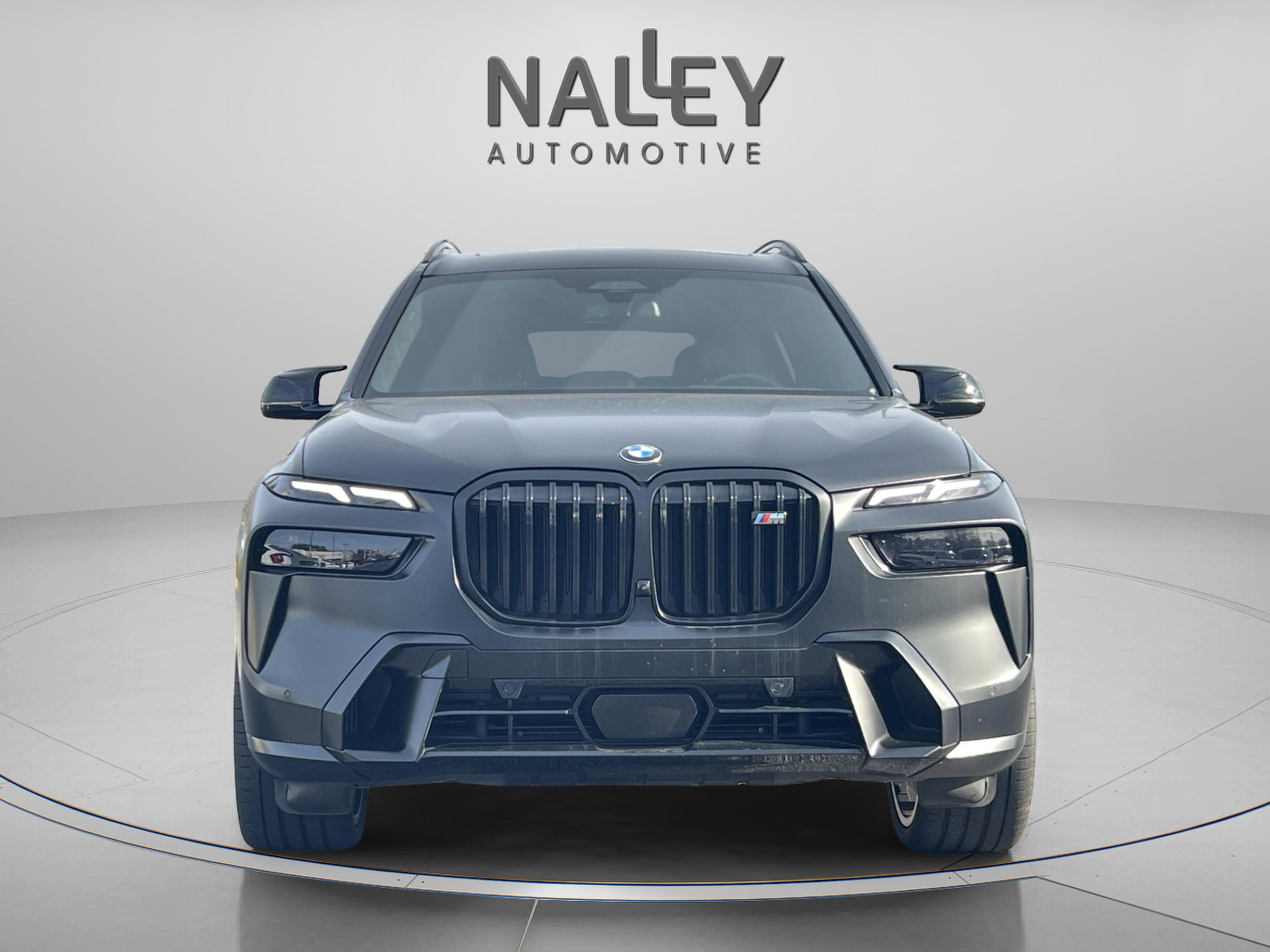 Used 2024 BMW X7 M60i image 8
