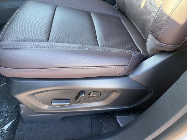 New 2026 Ford Explorer Platinum w/ LUX Leather Package AWD/4WD image 15