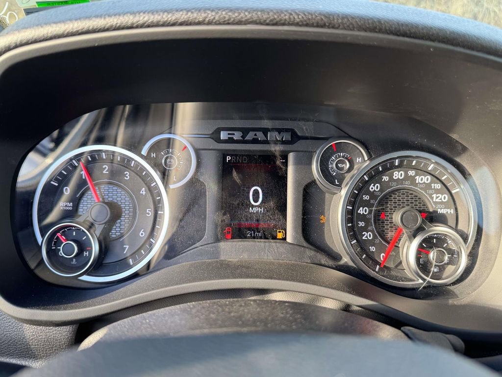 New 2026 RAM 2500 Big Horn AWD/4WD image 24