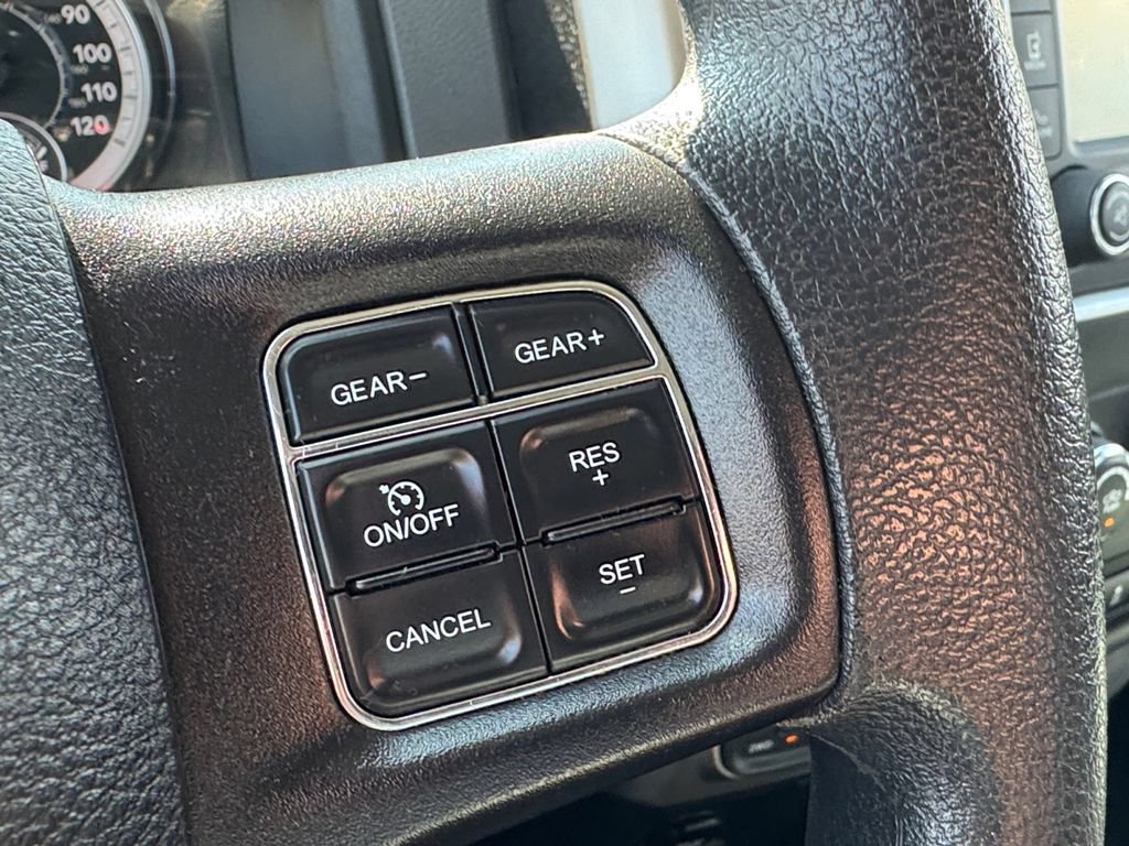 Used 2019 RAM 1500 Classic SLT AWD/4WD image 32