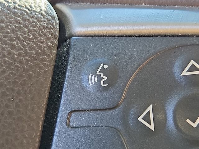 Used 2017 GMC Canyon SLT w/ Driver Alert Package image 26