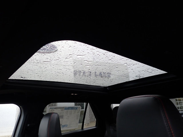 New 2026 Ford Explorer ST-Line image 17