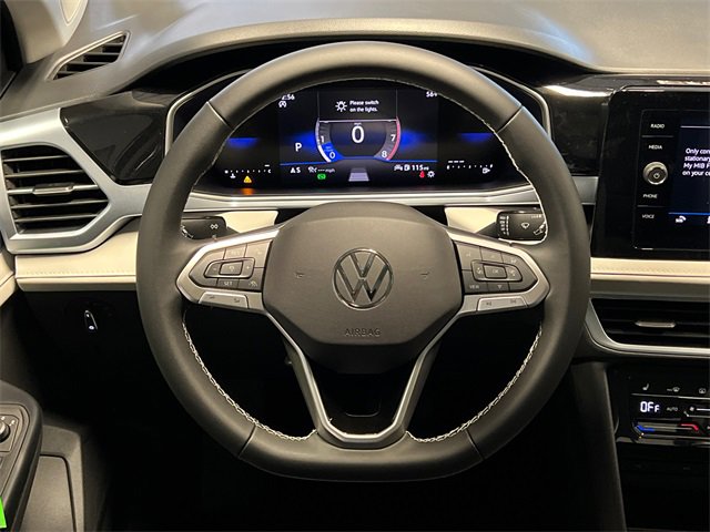 New 2026 Volkswagen Taos SE image 12