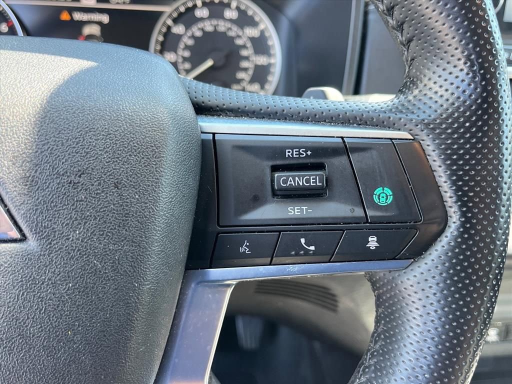 Used 2024 Mitsubishi Outlander SE image 13