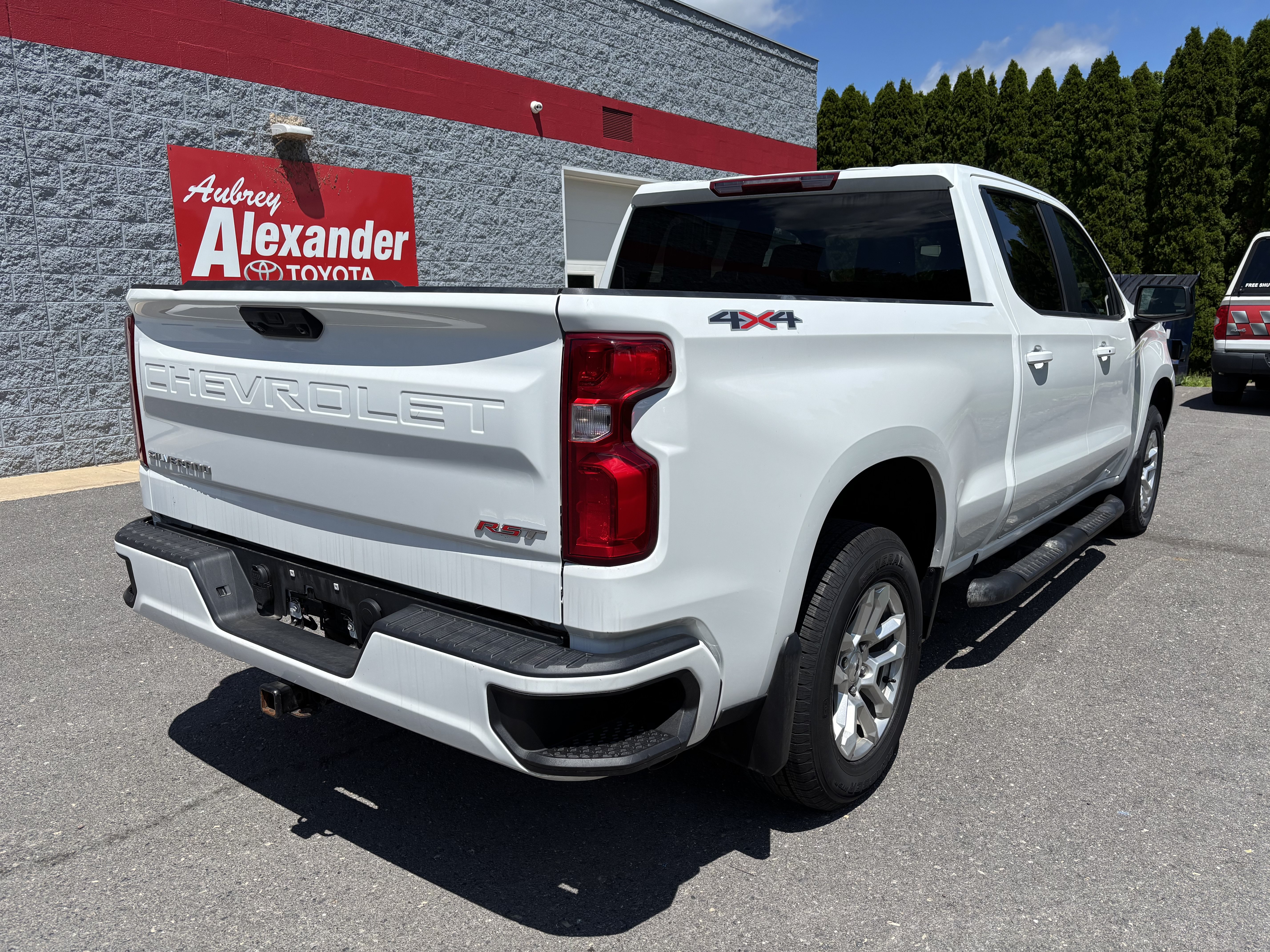 Used 2024 Chevrolet Silverado 1500 RST w/ Protection Package AWD/4WD video 3