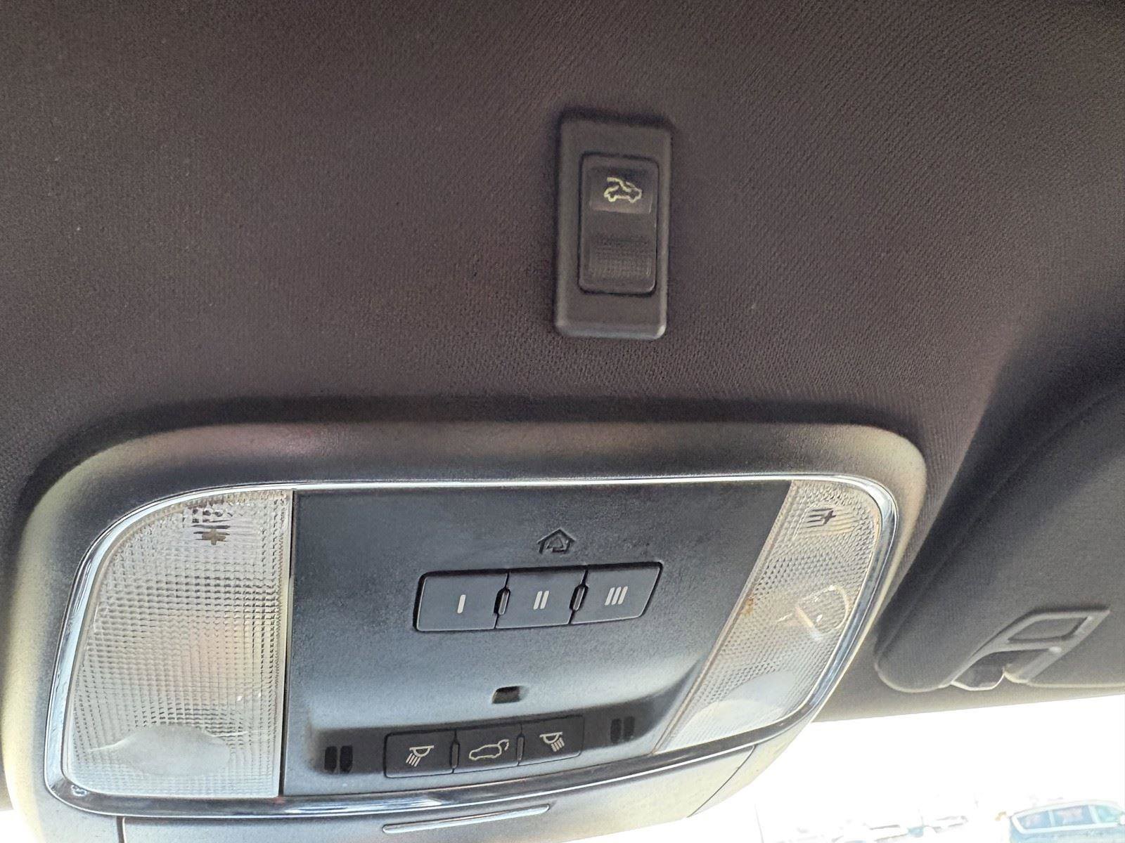 Used 2022 Jeep Grand Cherokee Laredo X image 17