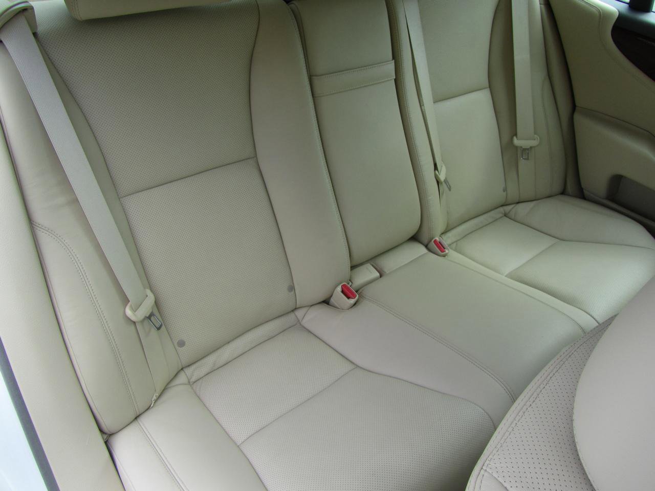 Used 2011 Lexus LS 460 Luxury w/ Luxury Value Edition image 24