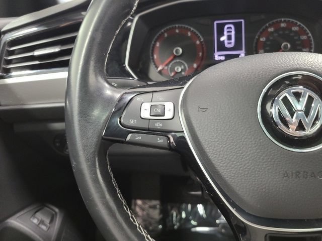 Used 2021 Volkswagen Jetta R-Line FWD image 28