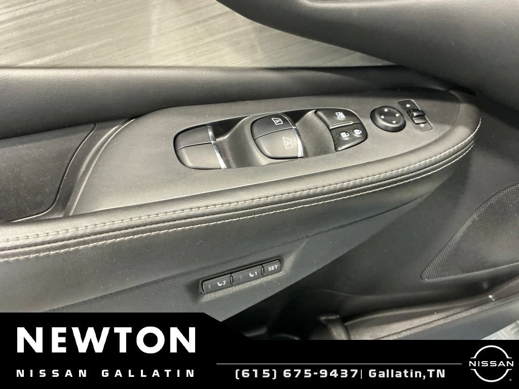 Used 2017 Nissan Murano SL FWD image 30