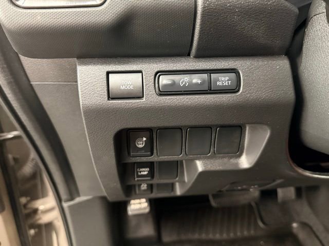 Used 2024 Nissan Frontier Pro-X w/ Technology Package RWD image 21