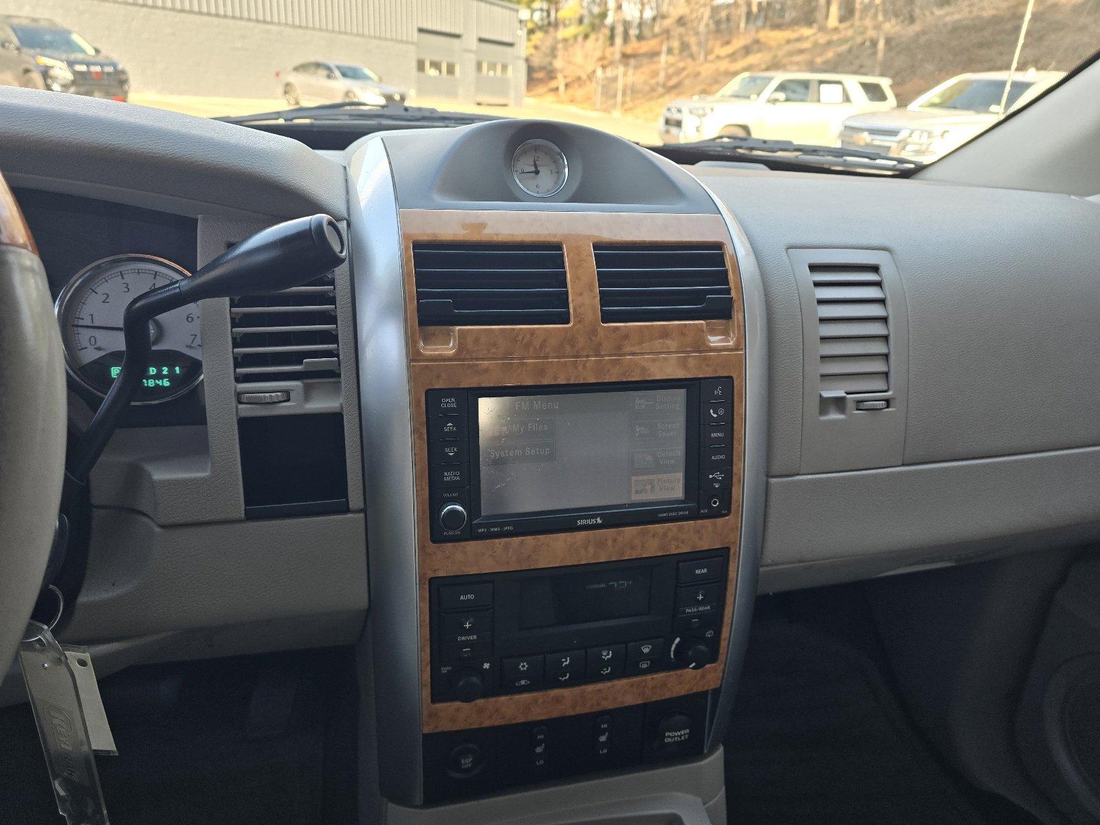 Used 2008 Chrysler Aspen Limited image 10